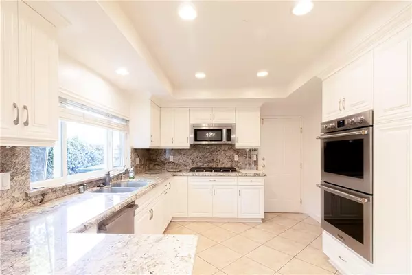 Encino, CA 91316,17718 Palora Street