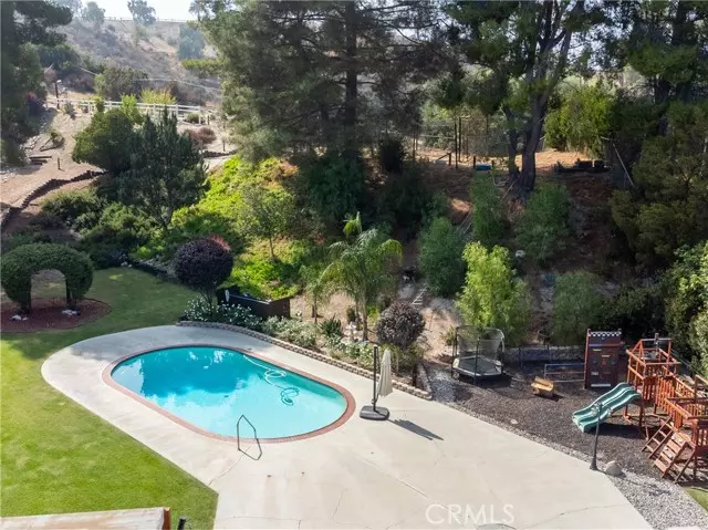 15932 Live Oak Springs Canyon Road, Canyon Country, CA 91387