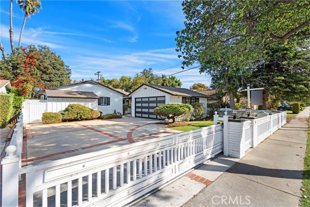 13437 McCormick Street, Sherman Oaks, CA 91401