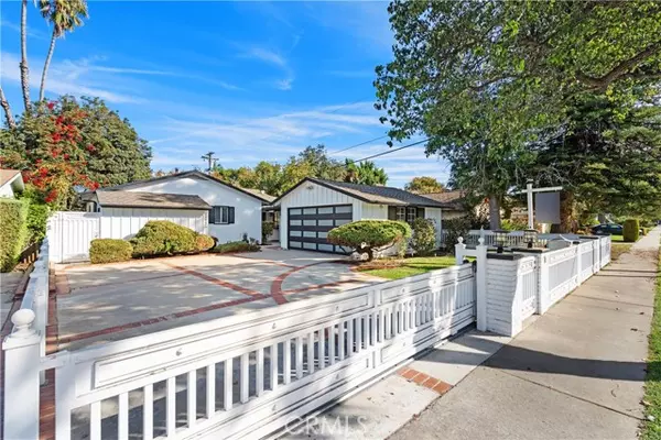 13437 McCormick Street, Sherman Oaks, CA 91401