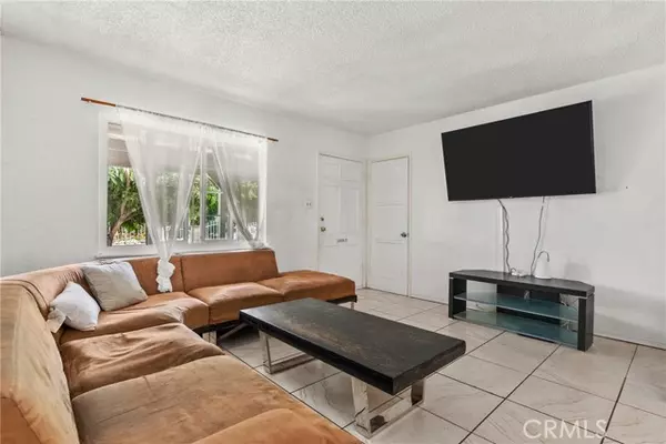 Panorama City, CA 91402,8729 Murietta Avenue