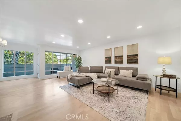 Santa Monica, CA 90404,1224 Euclid Street #201