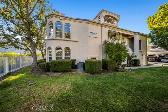 25526 Hemingway Avenue #A, Stevenson Ranch, CA 91381