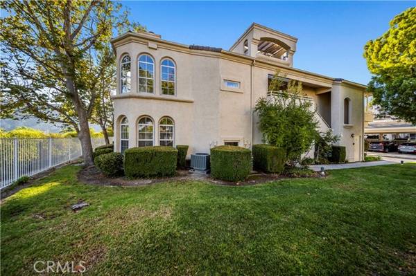 25526 Hemingway Avenue #A, Stevenson Ranch, CA 91381