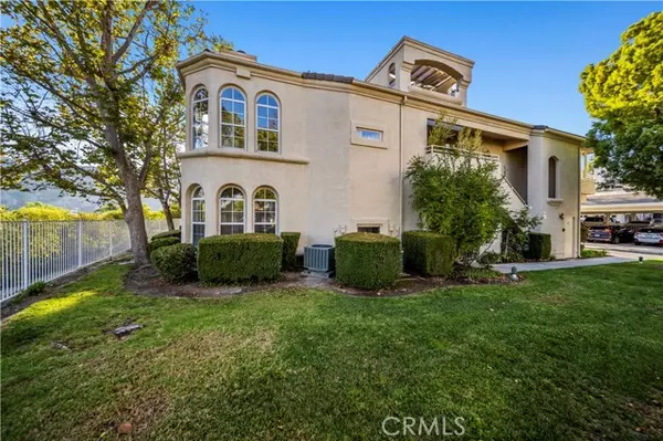 25526 Hemingway Avenue #A, Stevenson Ranch, CA 91381