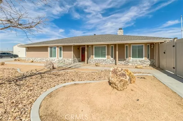 8722 Deep Creek Road, Apple Valley, CA 92308