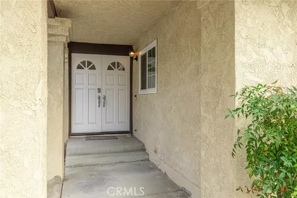 Canyon Country, CA 91351,26704 Cynthia Court