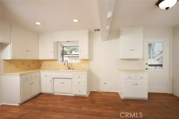 La Crescenta, CA 91214,3711 Los Olivos Lane