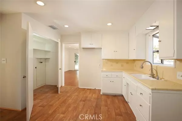 La Crescenta, CA 91214,3711 Los Olivos Lane