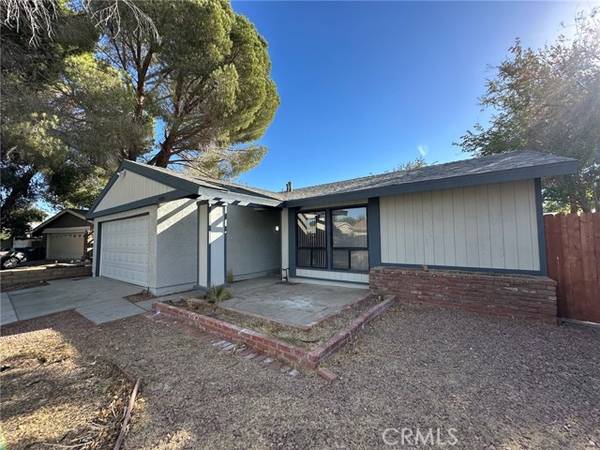 44204 Foxton Avenue, Lancaster, CA 93535