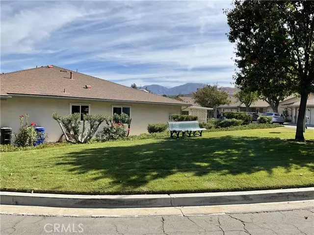 26861 Oak Branch Circle, Newhall, CA 91321