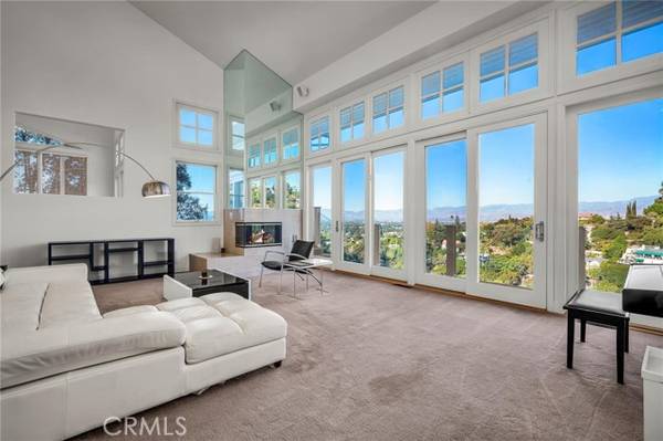 3834 Avenida Del Sol, Studio City, CA 91604