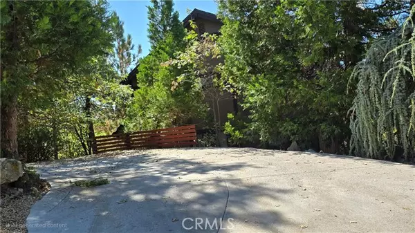 Lake Arrowhead, CA 92352,695 Grass Valley Road