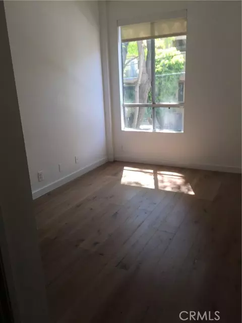 West Hollywood, CA 90069,884 PALM Avenue #302