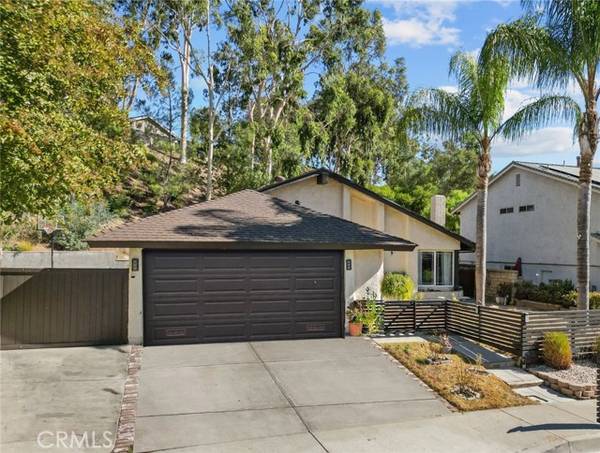 Saugus, CA 91350,21933 Scallion Drive