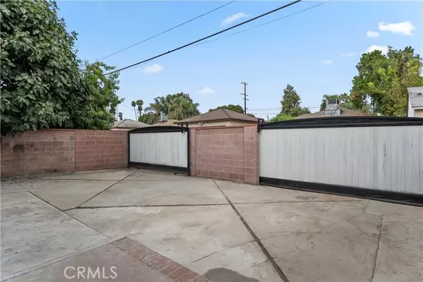 Reseda, CA 91335,19157 Welby Way