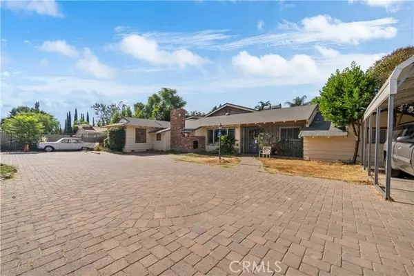 Rancho Cascades, CA 91342,13701 Glenoaks Boulevard