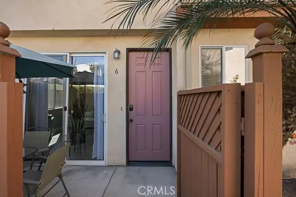 Panorama City, CA 91402,14415 Plummer Street #6