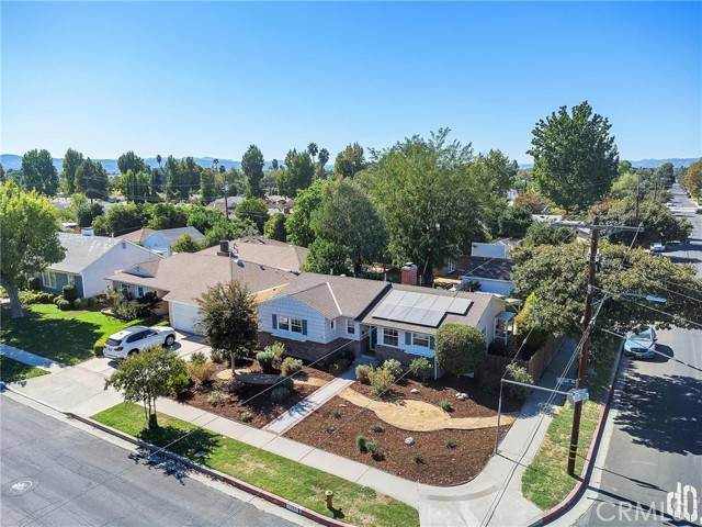 7753 Ostrom Avenue, Lake Balboa, CA 91406