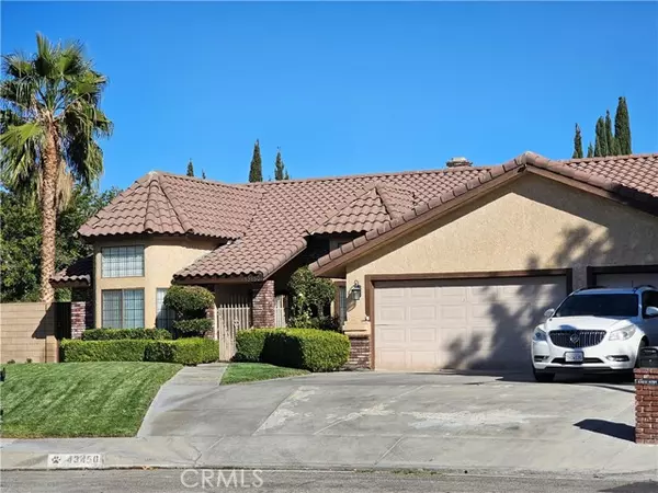 Lancaster, CA 93536,43450 Wendy Way