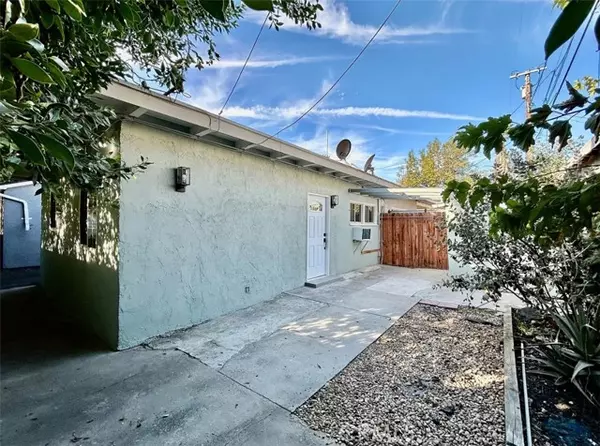 6542 Irvine, North Hollywood, CA 91606