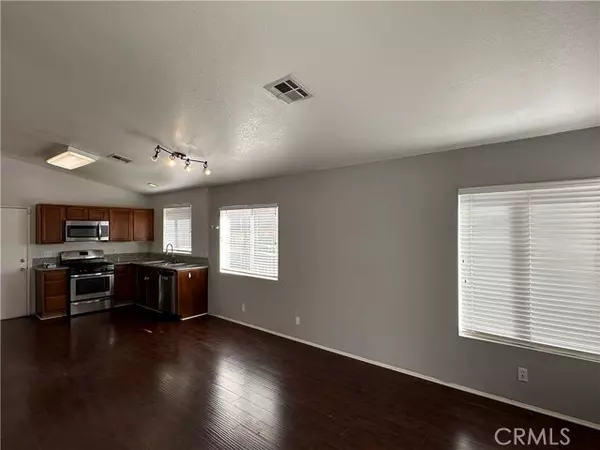 Lancaster, CA 93536,6028 W Avenue J4