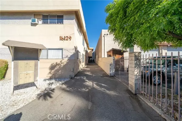 16129 Cantlay Street, Van Nuys, CA 91406