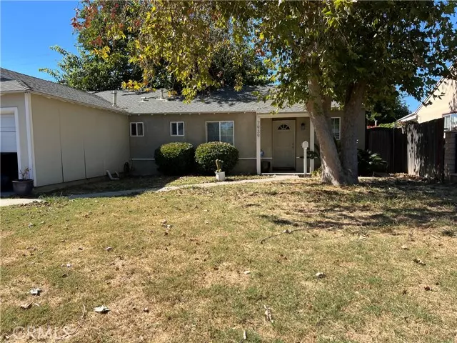 Reseda, CA 91335,7939 Zelzah Avenue