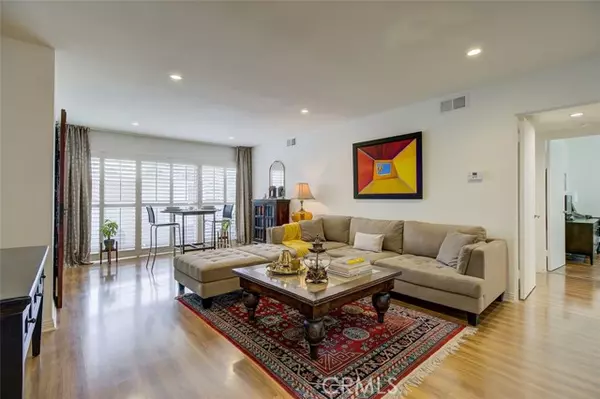 Encino, CA 91316,5454 Zelzah Avenue #315