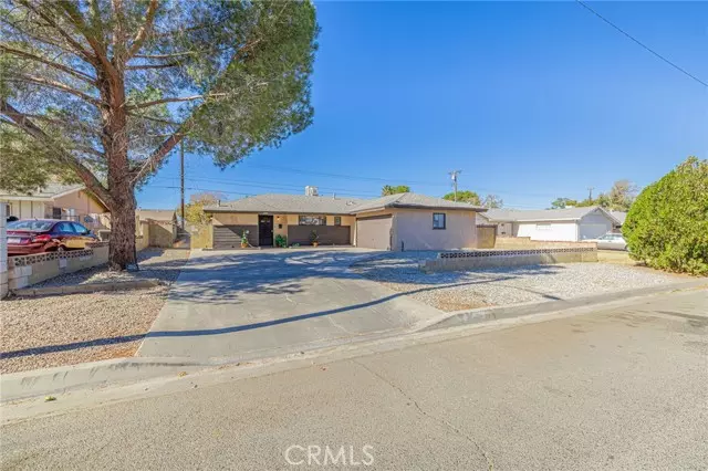 45409 Rodin Avenue, Lancaster, CA 93535