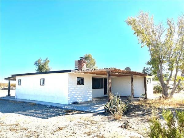 37118 185th Street, Llano, CA 93544