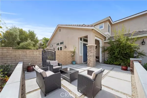 Canyon Country, CA 91387,18306 Owl Court