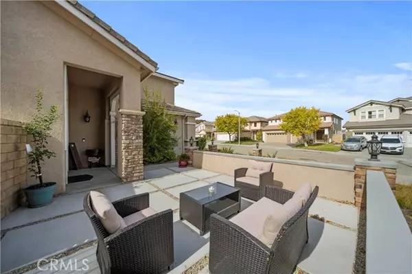 Canyon Country, CA 91387,18306 Owl Court