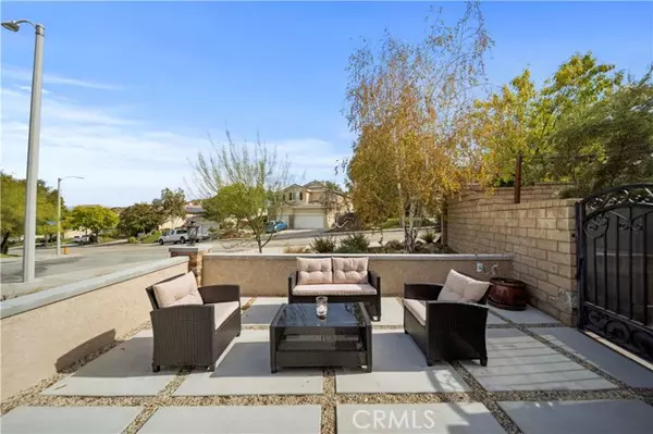 Canyon Country, CA 91387,18306 Owl Court