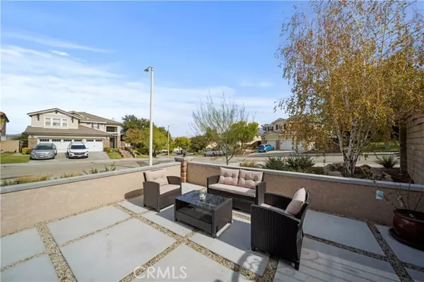 Canyon Country, CA 91387,18306 Owl Court