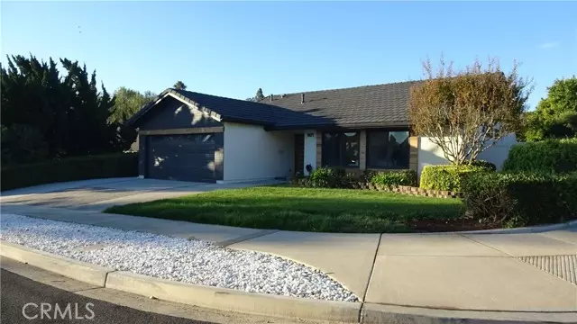 901 Oakmound Avenue, Newbury Park, CA 91320