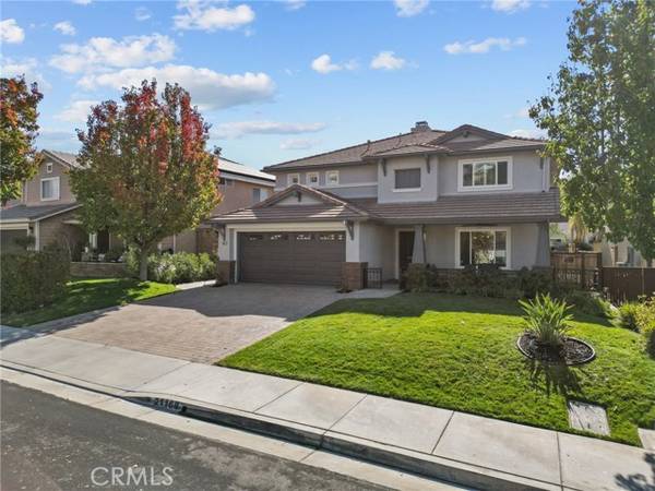 21168 Lone Star Way, Saugus, CA 91390