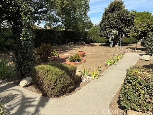 5750 Stansbury Avenue, Sherman Oaks, CA 91401