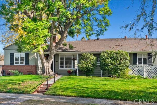 4454 Bakman Avenue, North Hollywood, CA 91602