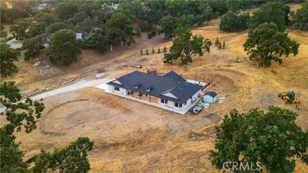 27921 Bear Valley Road, Tehachapi, CA 93561