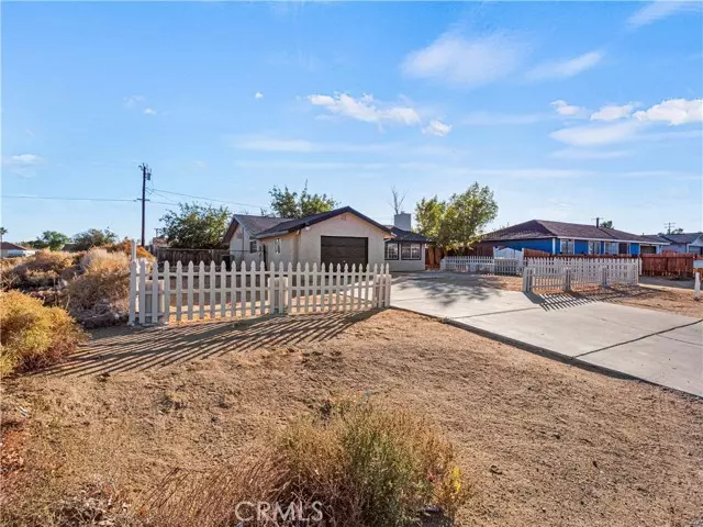 8584 Nipa Avenue, California City, CA 93505