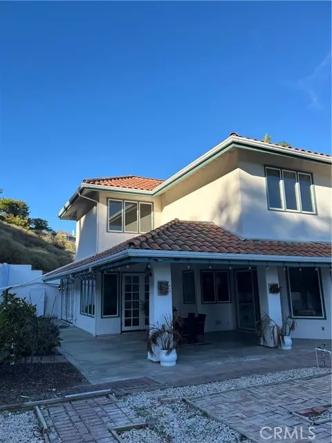 San Clemente, CA 92673,23 Cantilena