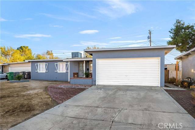 722 Woodgate Street, Lancaster, CA 93534