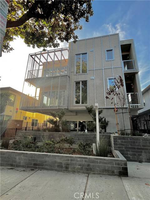 1223 N Hayworth Avenue #2, West Hollywood, CA 90046