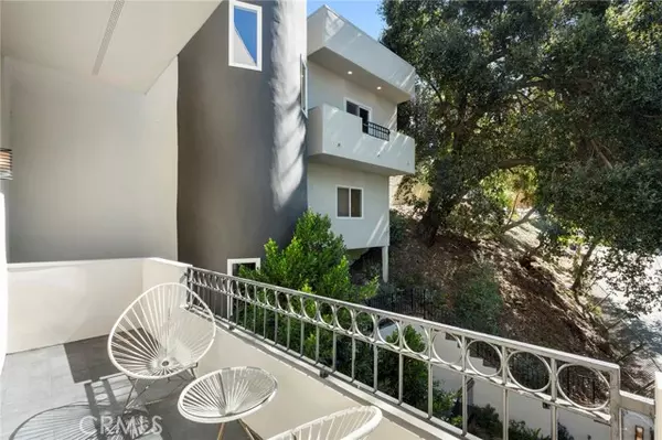 Studio City, CA 91604,4148 Sunswept Drive