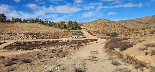 Agua Dulce, CA 91390,0 Carrie