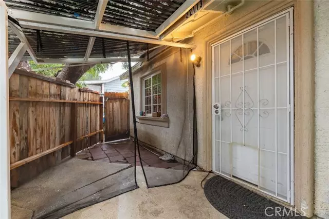 22113 Cantlay Street, Canoga Park, CA 91303