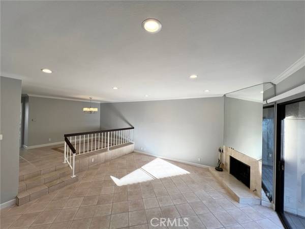 21800 Marylee Street #54, Woodland Hills, CA 91367