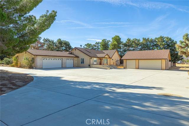 40909 36th Street, Palmdale, CA 93551