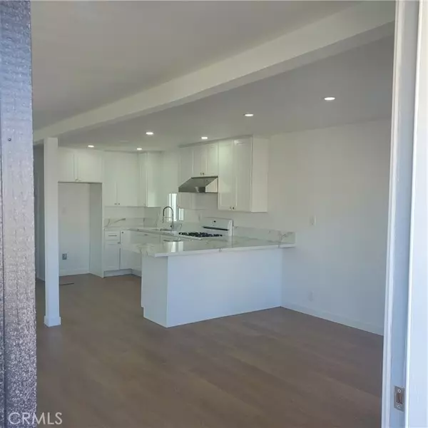 Simi Valley, CA 93063,5150 E Los Angeles #77